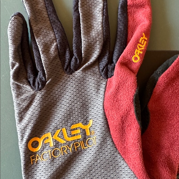 Oakley Factory Pilot All Mountain MTB Glove - Picture 3 of 9